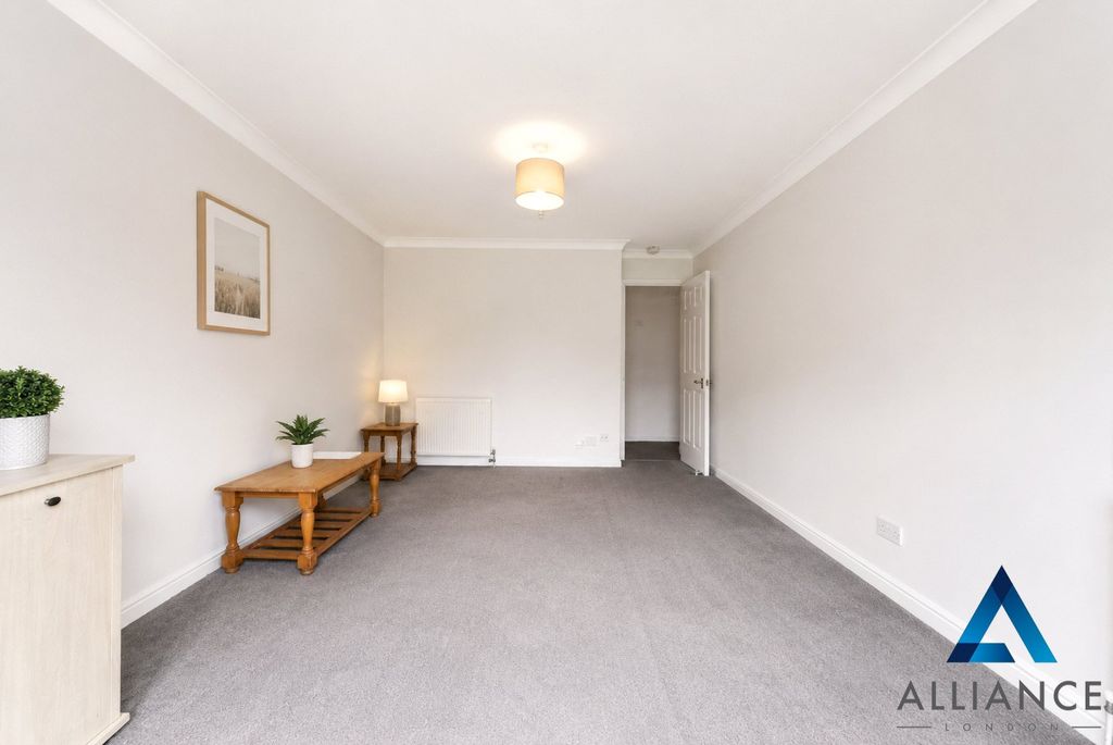 Property photo 2 of 11 Picture No. 02