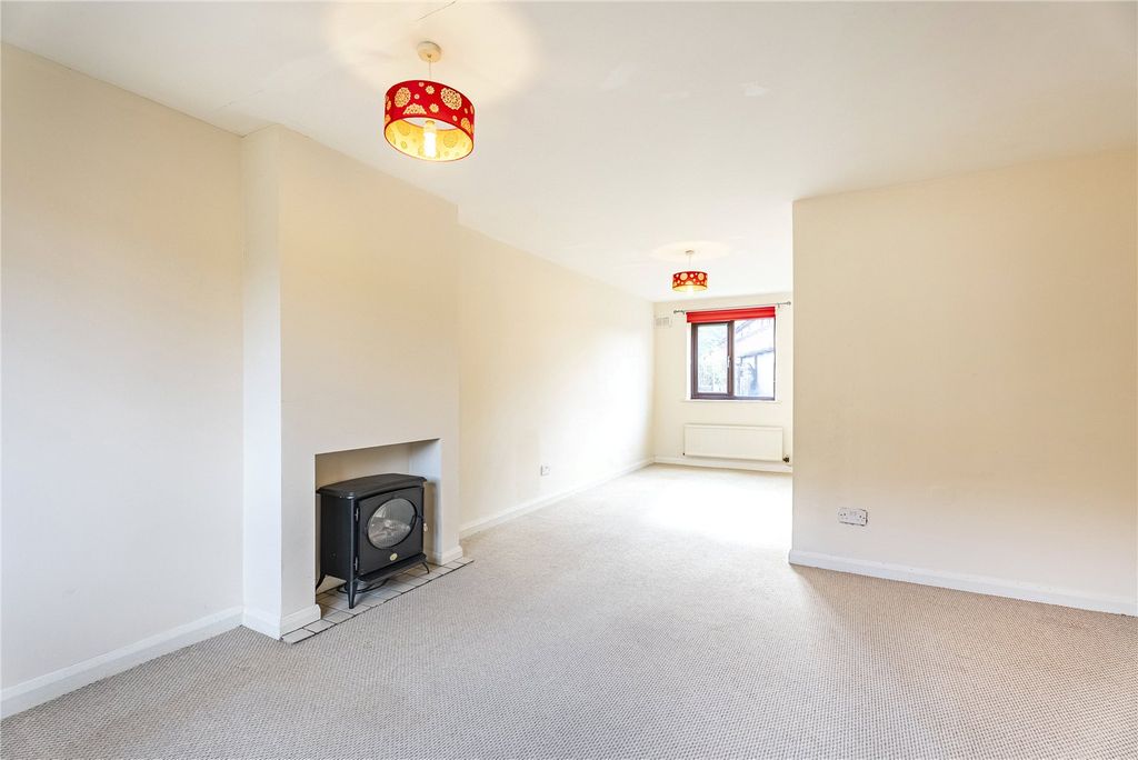 Property photo 2 of 16 Picture No. 02