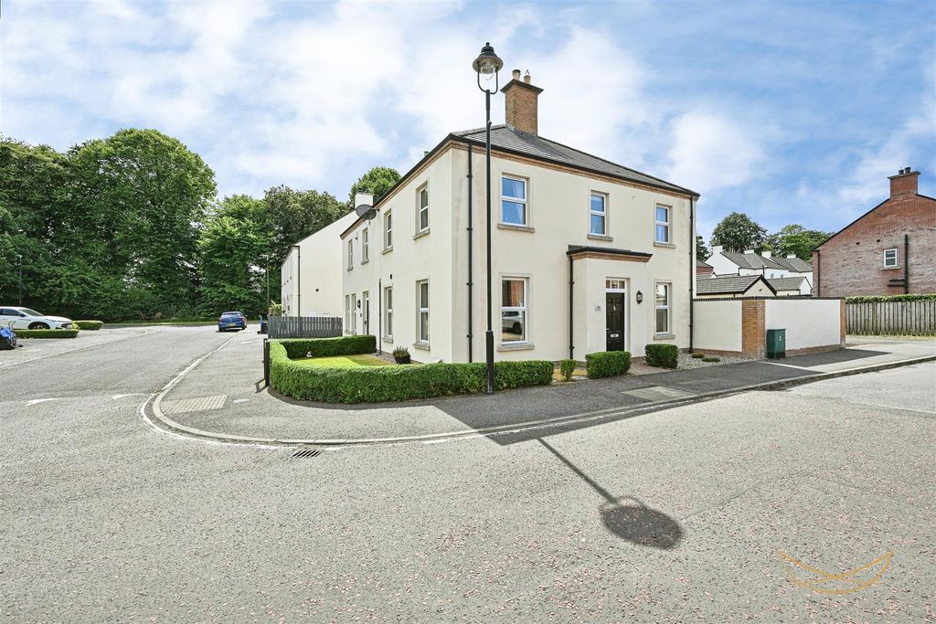 Property photo 3 of 34 Dhp-4.Jpg