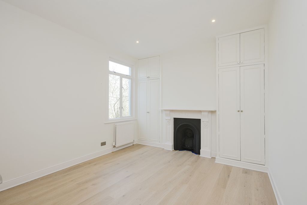 Property photo 3 of 8 Picture No. 08