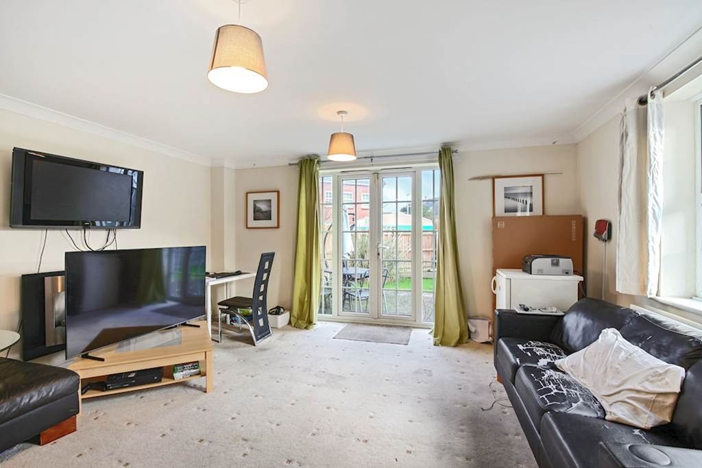 Property photo 3 of 15