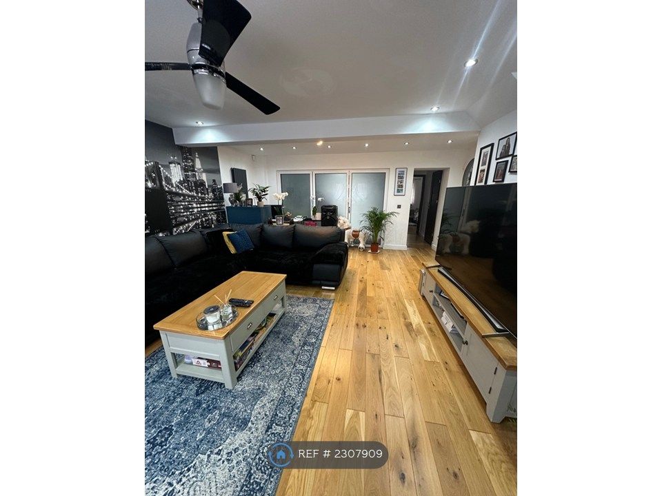 Property photo 3 of 30