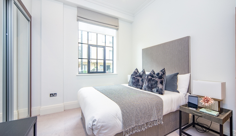 Property photo 1 of 8 Bedroom