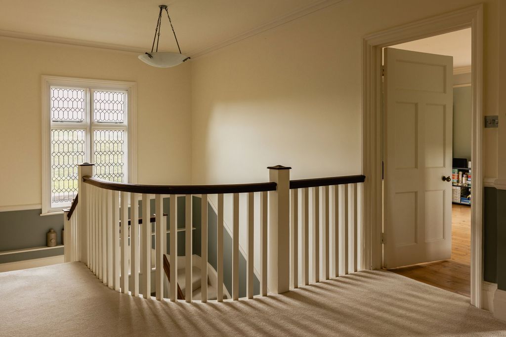 Additional image 13 of 7 bed semi-detached house for saleWesterham Road, Oxted, Surrey RH8