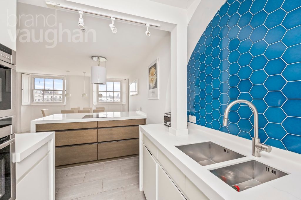 Additional image 6 of 3 bed flat for saleSussex Square, Brighton, East Sussex BN2