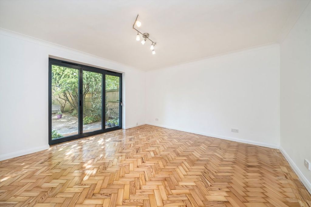 Property photo 2 of 5