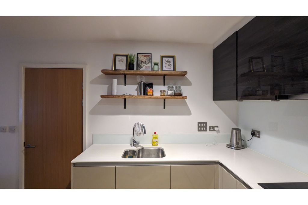 Property photo 2 of 24 Kitchen