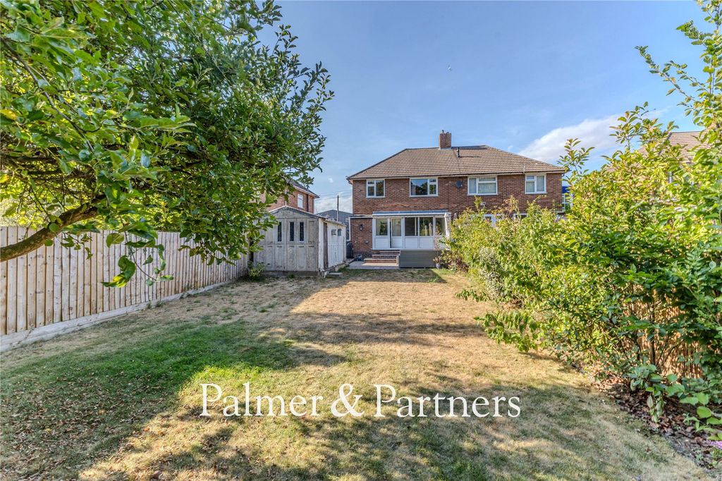 Property photo 2 of 28 Picture No. 04