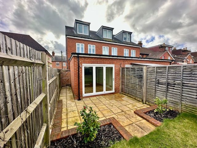 Property photo 2 of 18 Exterior