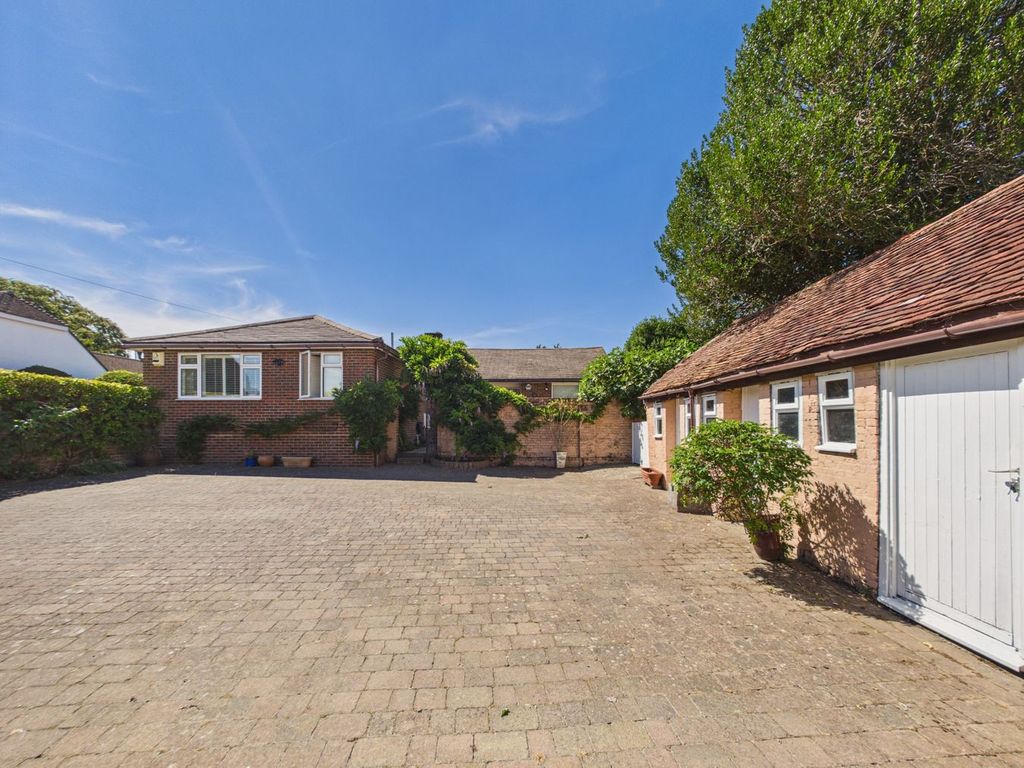 Property photo 1 of 24