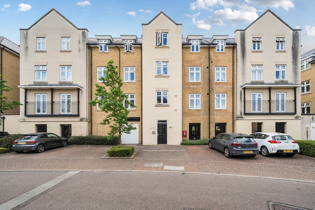 Property photo 1 of 12 1493893-3-6A561E7...