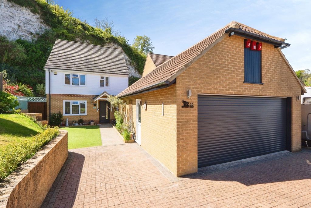 Property photo 1 of 26 Picture No. 39