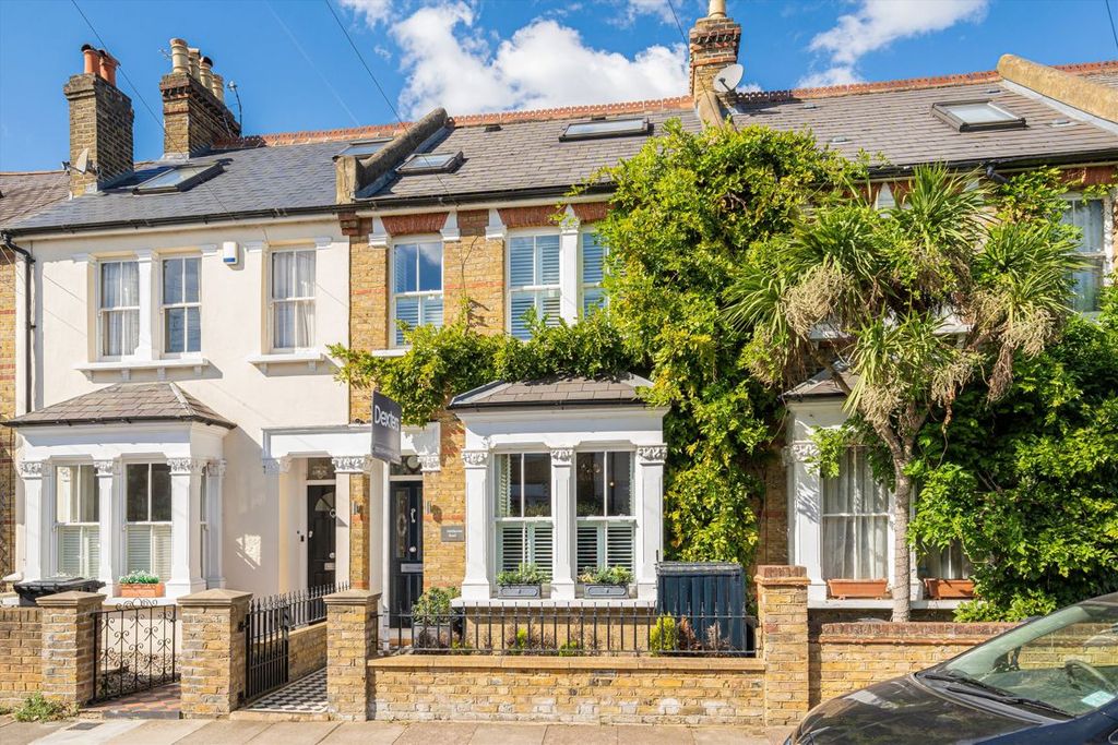 Property photo 1 of 12