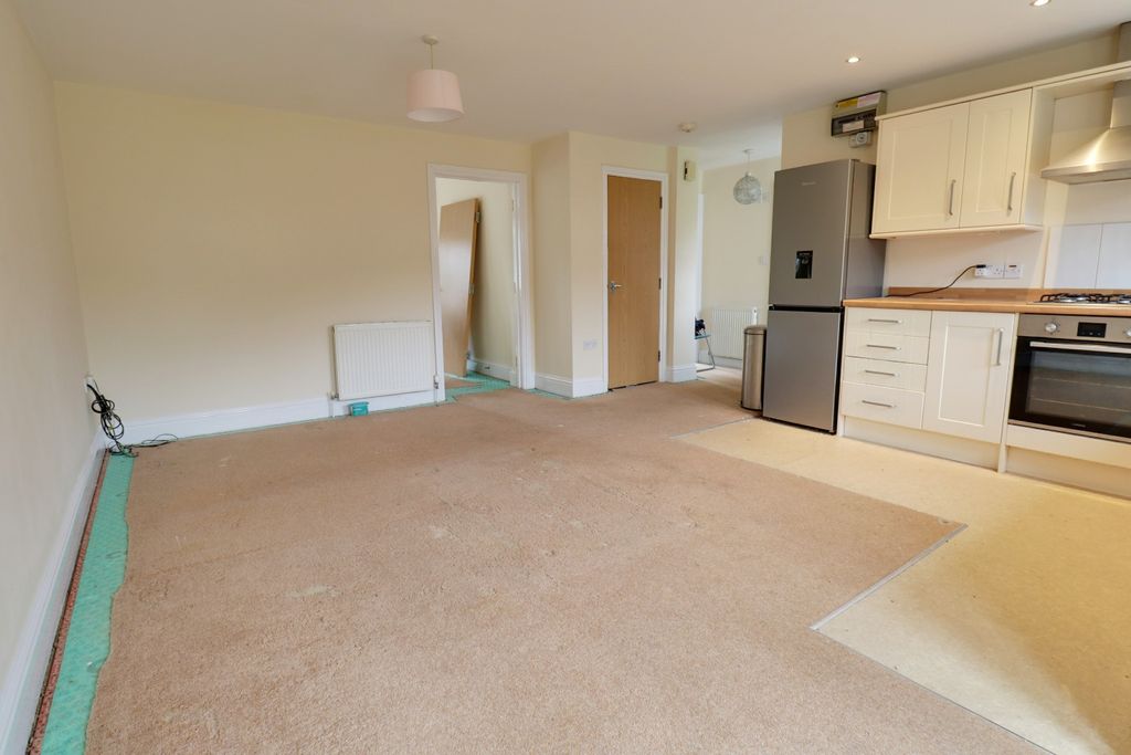 Property photo 3 of 13 4717782