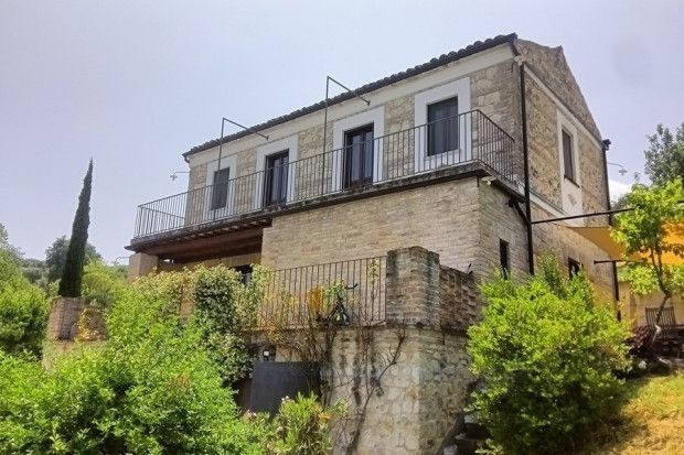 Property photo 1 of 20
