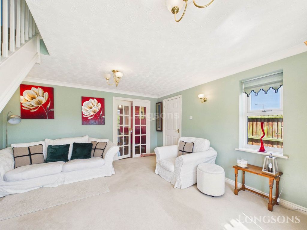 Property photo 3 of 18