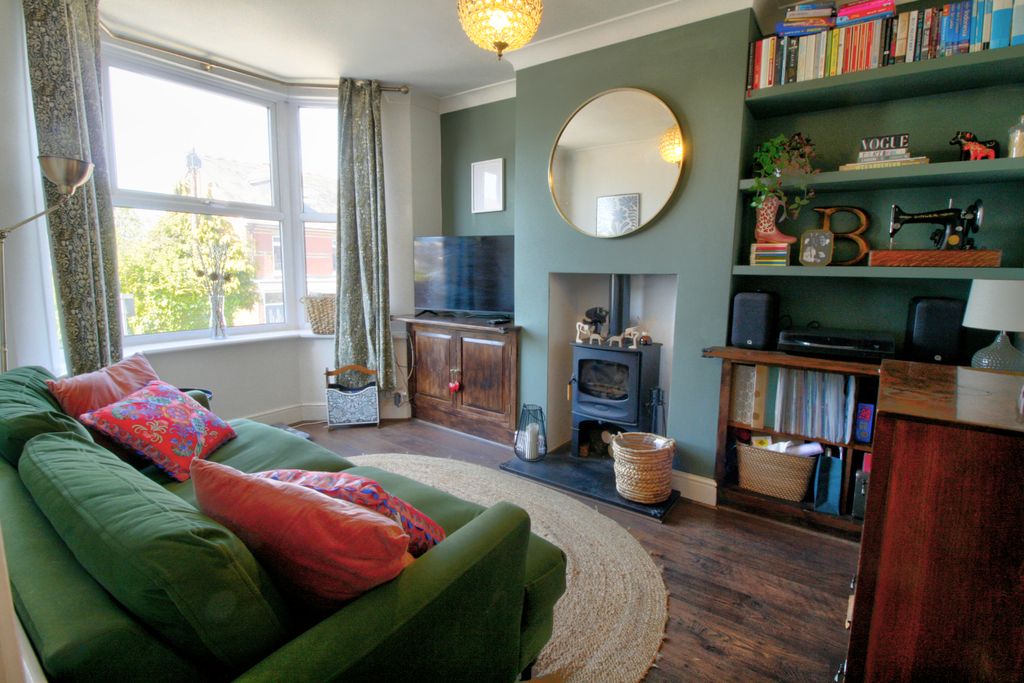 Property photo 3 of 14 96Sm1