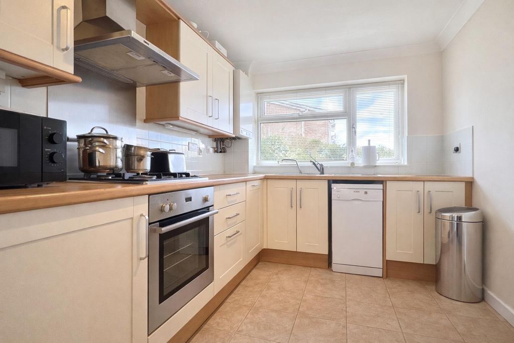 Property photo 2 of 17 149Bd1CD-877E-45Ff-A0D1-F8534103B1Fc.Png