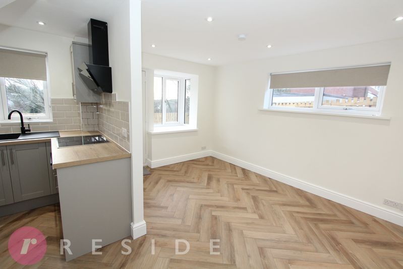 Property photo 2 of 9 Lounge / Dining Area