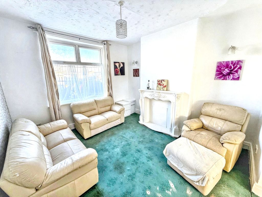 Property photo 2 of 14