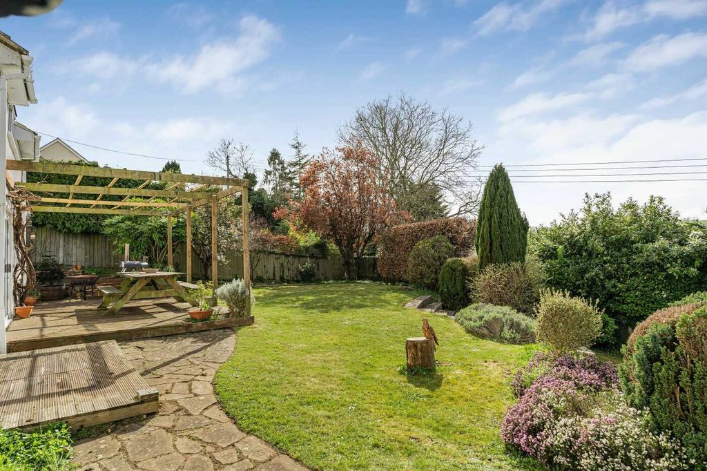 Property photo 3 of 31