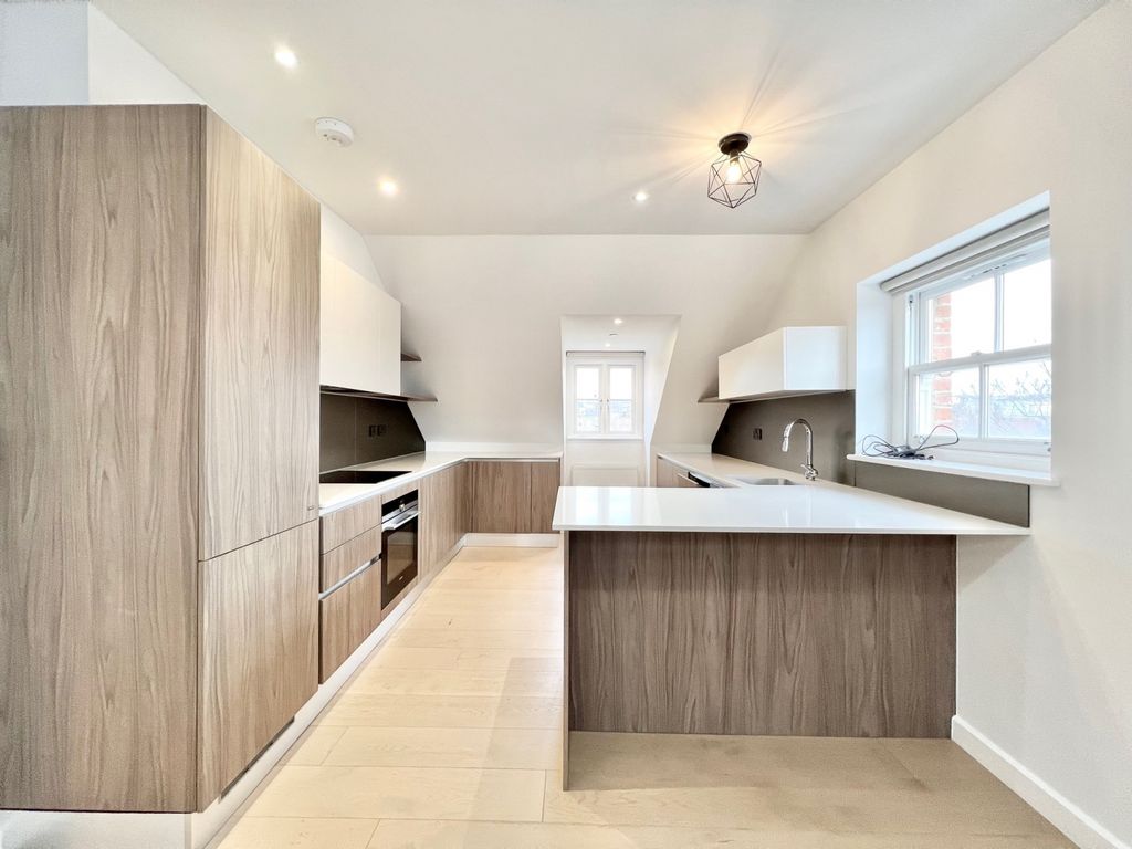 Property photo 1 of 13 2 Bedroom Flat For Rent