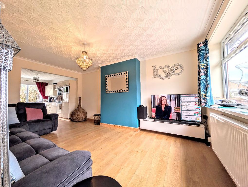 Property photo 2 of 26