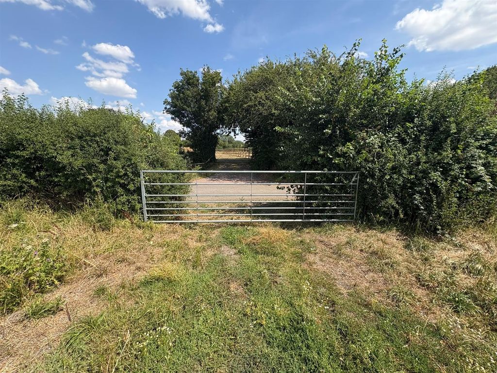 Property photo 2 of 7 5d684798-B039-42De-Bafc-7Edd502d3c09.Jpg