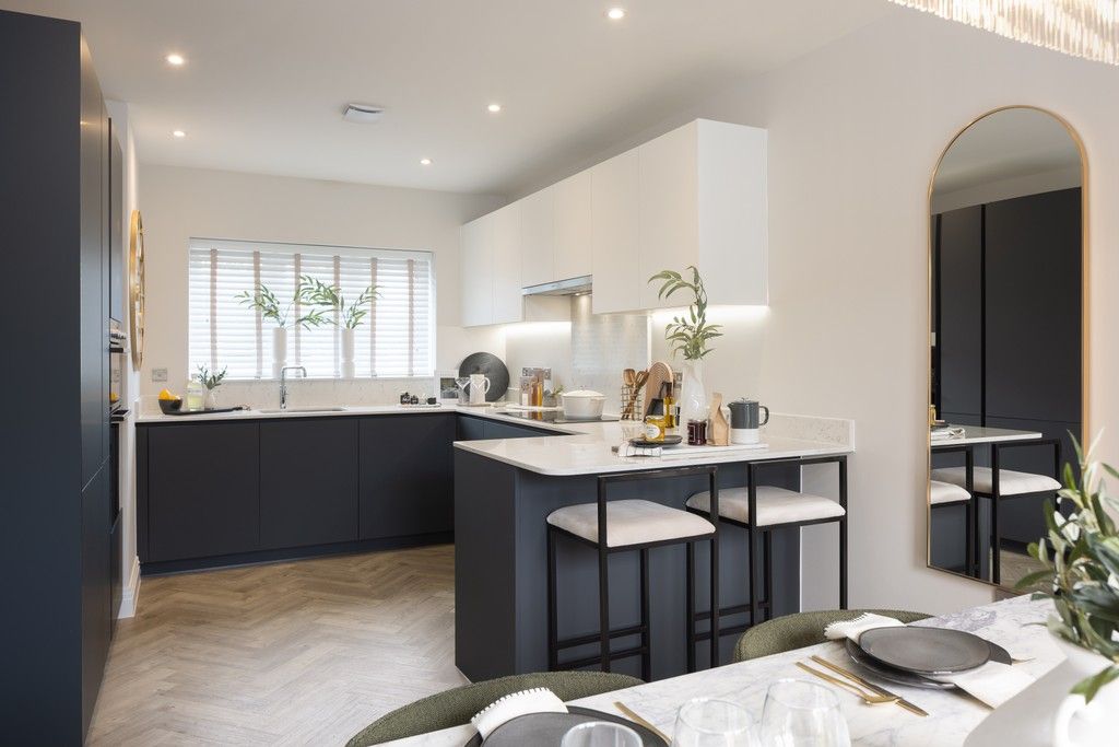 Property photo 3 of 17 Edmund Park, Kings Langley