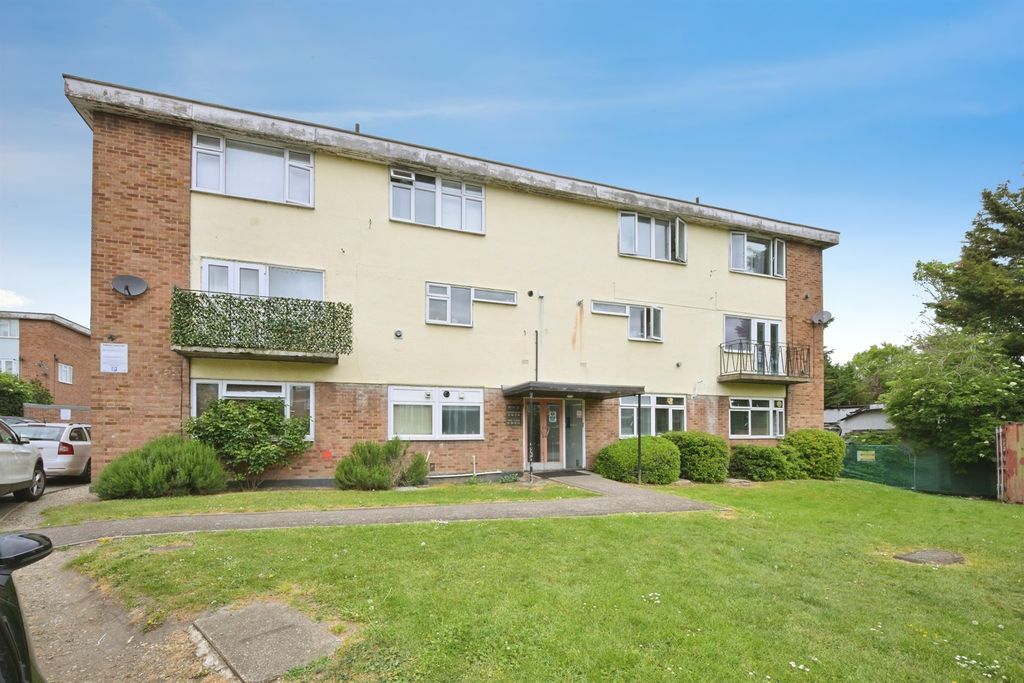 Property photo 1 of 12