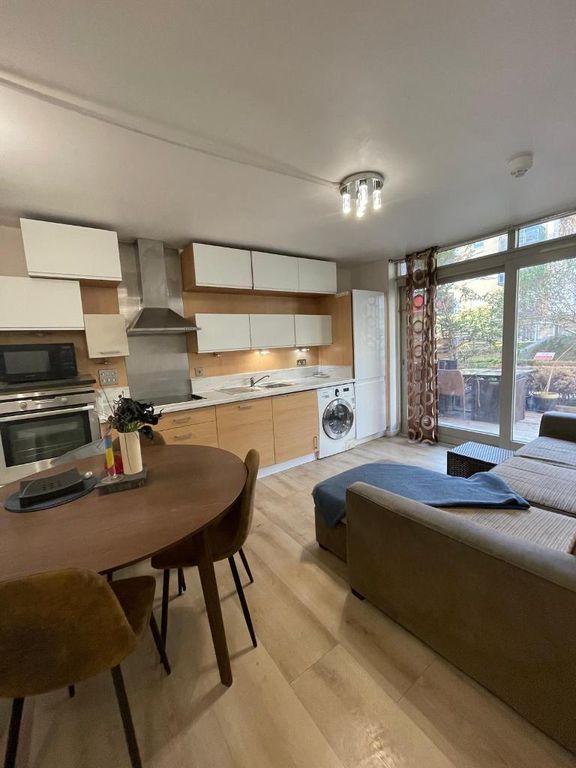 Property photo 2 of 8 Photo 2