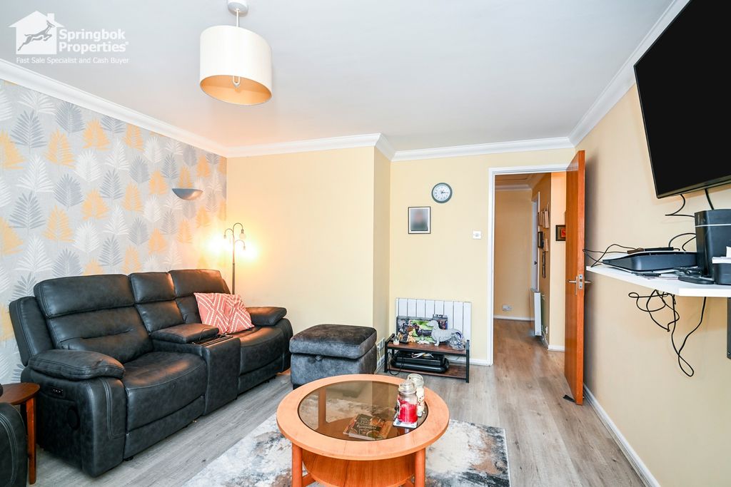 Property photo 2 of 11 Image 1