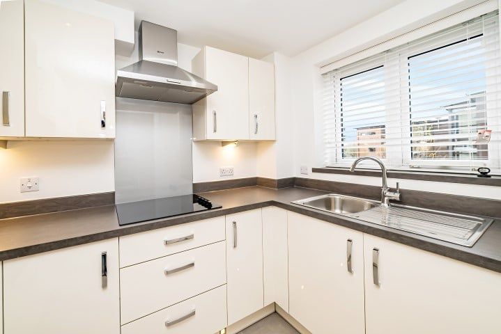 Property photo 2 of 16