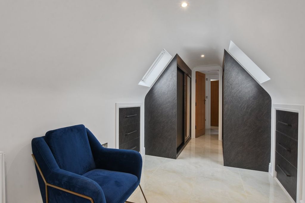 Additional image 10 of 3 bed detached house for saleIngram Way, Greenford UB6