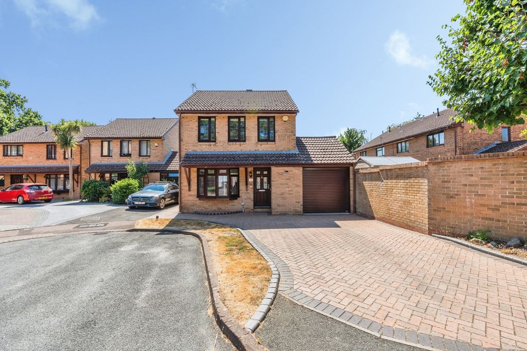 Property photo 1 of 29 Pbox-Img.Jpg