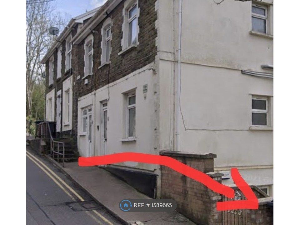 Property photo 2 of 5