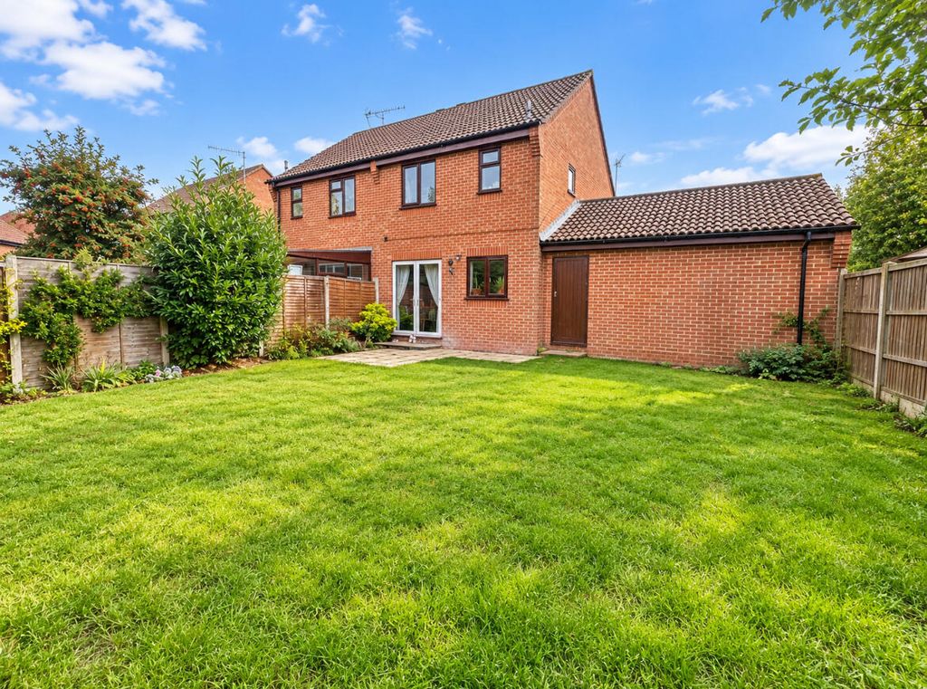 Property photo 1 of 9 Rear Garden