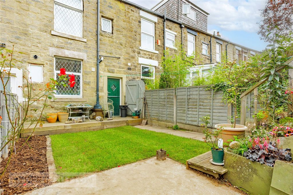 Property photo 1 of 16 Rear Garden