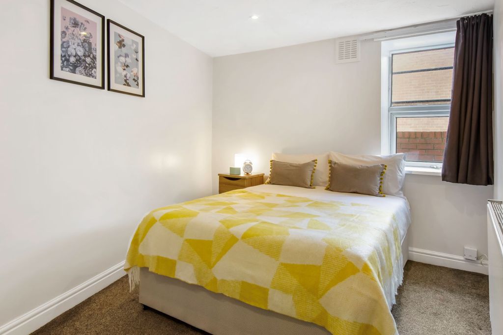 Property photo 2 of 6 Property Photo