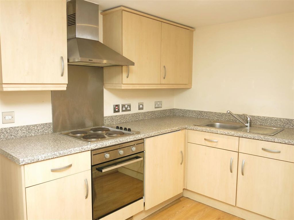 Property photo 2 of 5 Photo 02