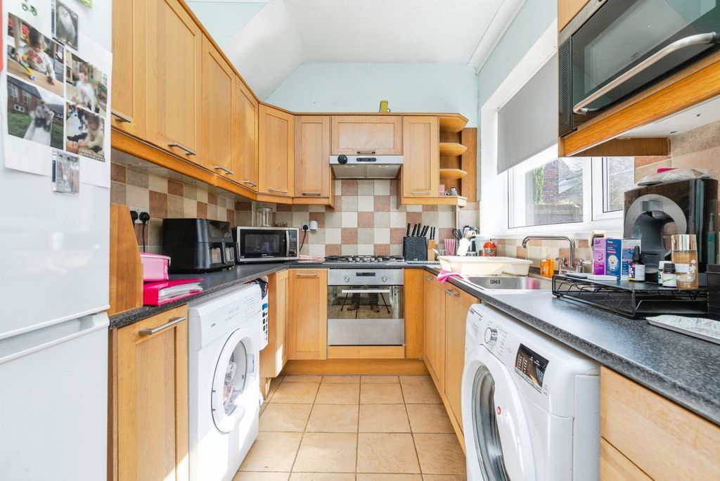 Property photo 3 of 13 Pbox-Img.Jpg