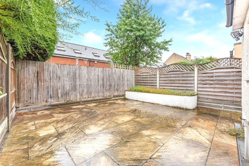 Property photo 3 of 24 Photo 23