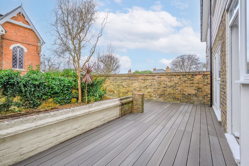 Property photo 2 of 11 Photo 7