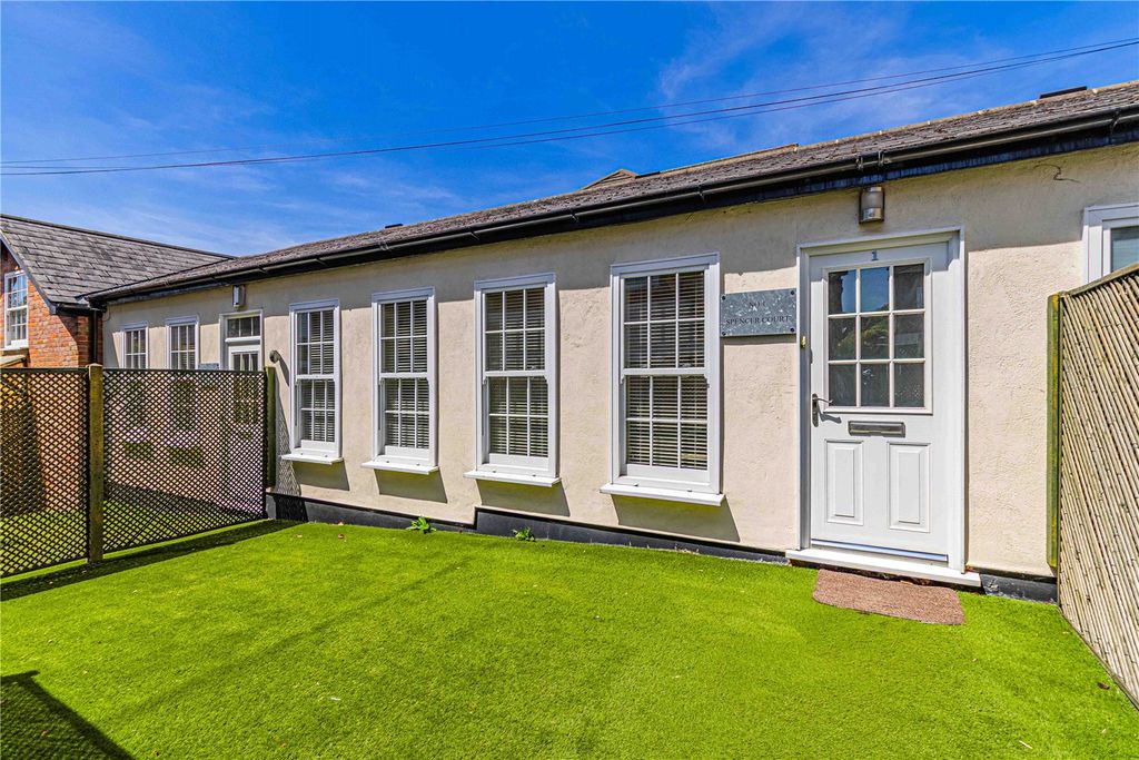 Property photo 1 of 25 Picture No. 21