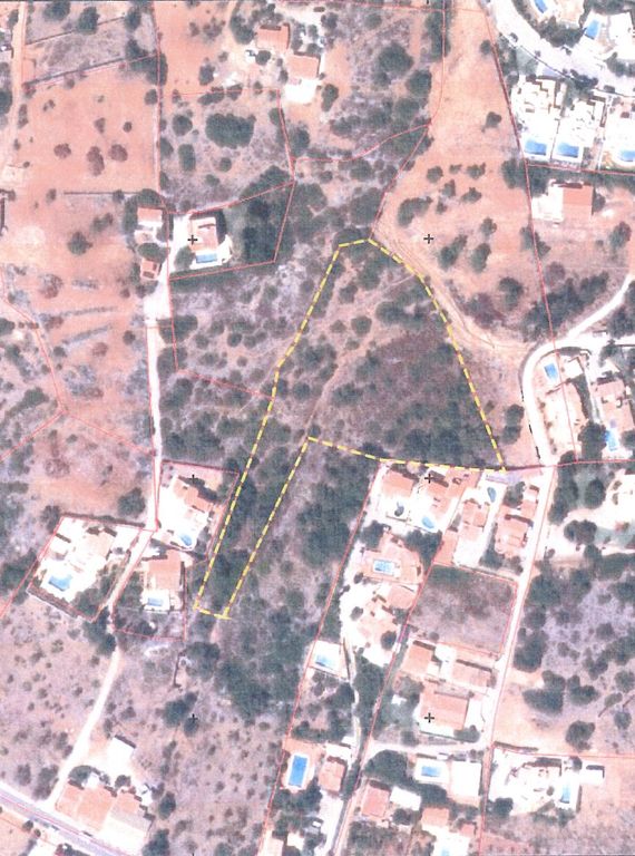 Property photo 1 of 30 Rustic Land With 7225 m2 In Patroves, Albufeira