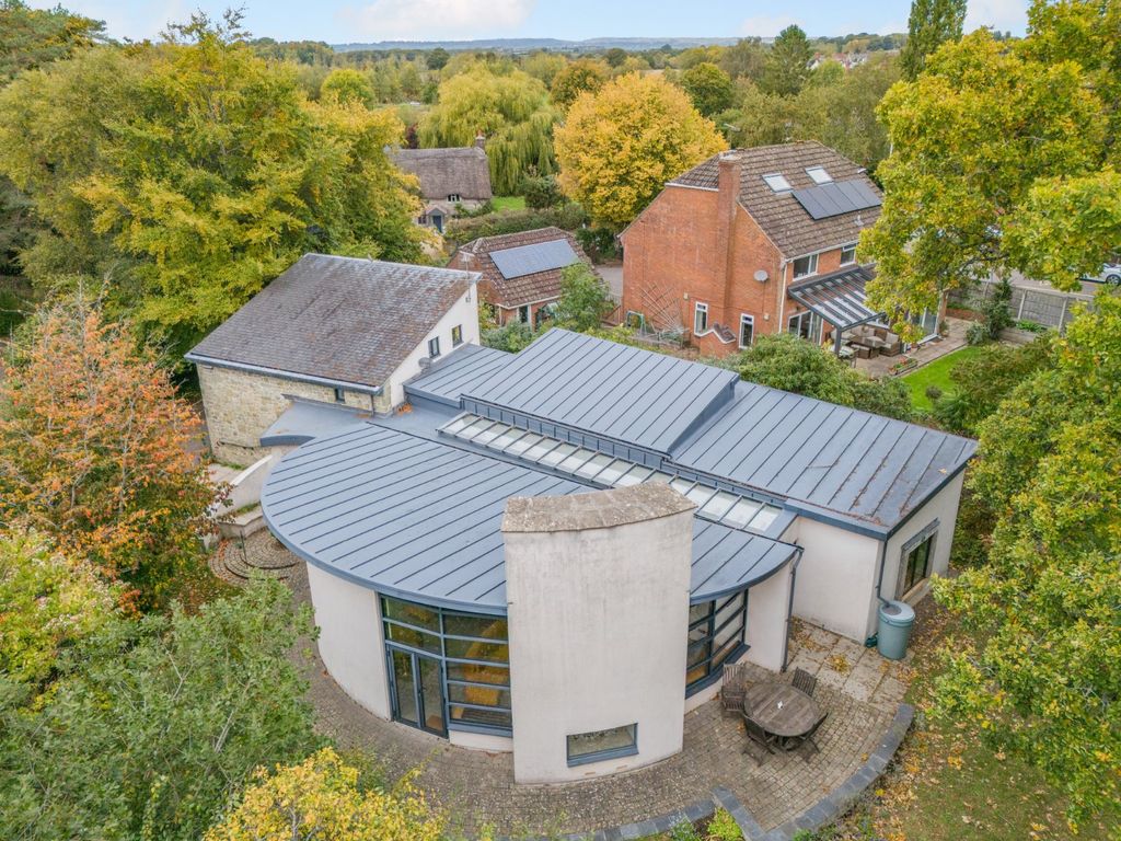 Property photo 1 of 21 Picture No. 27