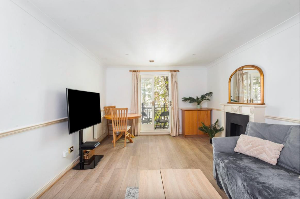 Property photo 3 of 7