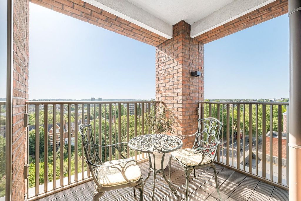 Property photo 2 of 15 Terrace.Jpg