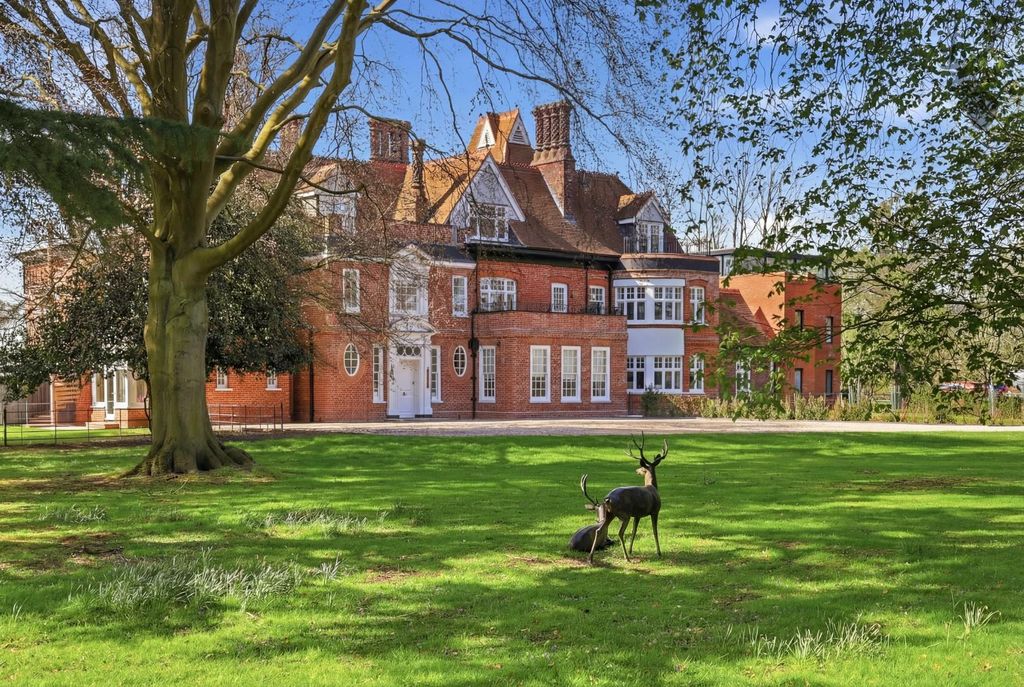 Additional image 27 of 3 bed flat for saleWoodredon House, Epping EN9