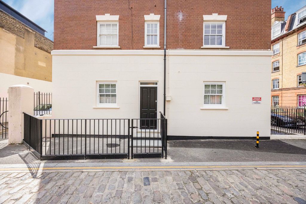 Property photo 2 of 13 4450513